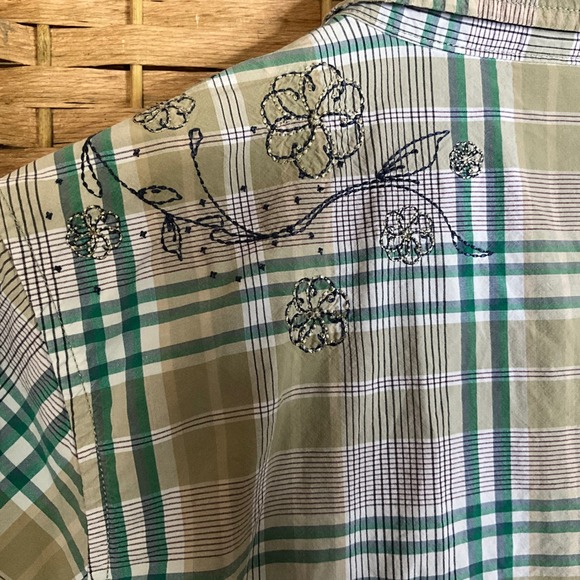 Cabela's Womens L Plaid Western Shirt Embroidered Floral Long Sleeve - Picture 5 of 7